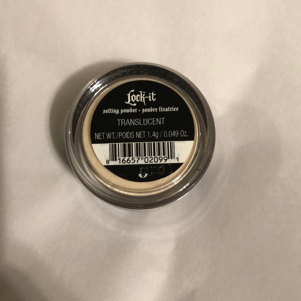 Kat von D Lock  it setting powder